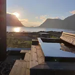 Hoda - Luxury With Jacuzzi And Sauna Дом отдыха Lyngvaeret