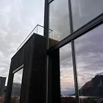 Hoda - Luxury With Jacuzzi And Sauna Lyngværet