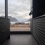 Feriehus Hoda - Luxury With Jacuzzi And Sauna Lyngværet