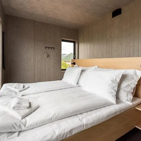 Hoda - Luxury With Jacuzzi And Sauna Feriehus Lyngværet