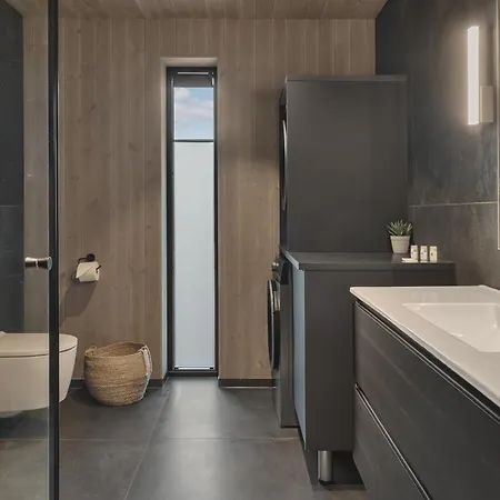 Hoda - Luxury With Jacuzzi And Sauna * Lyngværet