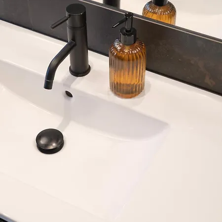 Hoda - Luxury With Jacuzzi And Sauna Ferienhaus *