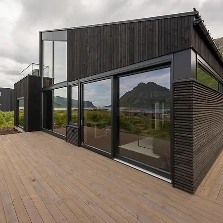 Hoda - Luxury With Jacuzzi And Sauna Lyngværet