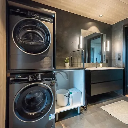 Σπίτι διακοπών Hoda - Luxury With Jacuzzi And Sauna Lyngværet