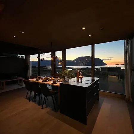 Hoda - Luxury With Jacuzzi And Sauna * Lyngværet