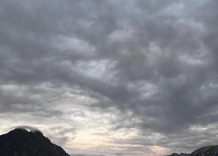 בית נופש Hoda - Luxury With Jacuzzi And Sauna