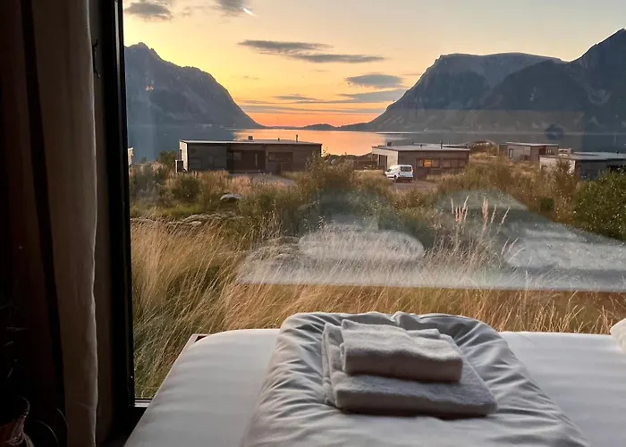 Hoda - Luxury With Jacuzzi And Sauna בית נופש Lyngværet