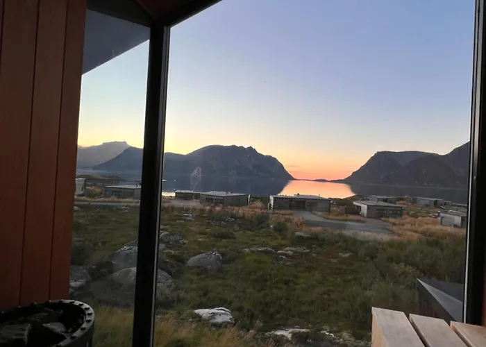 בית נופש Hoda - Luxury With Jacuzzi And Sauna Lyngværet