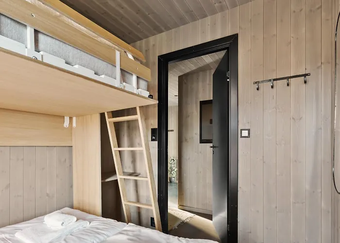 Hoda - Luxury With Jacuzzi And Sauna בית נופש Lyngværet