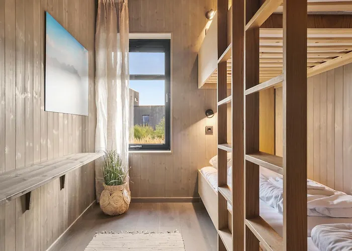 בית נופש Hoda - Luxury With Jacuzzi And Sauna Lyngværet