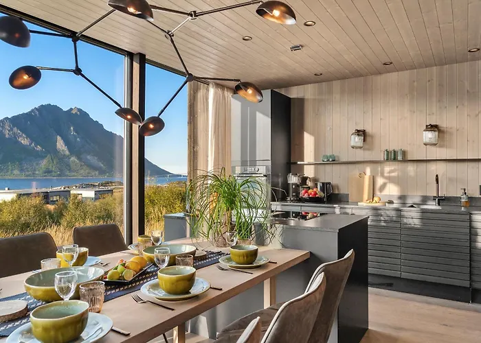 בית נופש Hoda - Luxury With Jacuzzi And Sauna Lyngværet