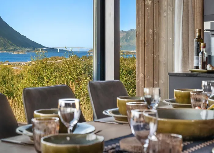 בית נופש Hoda - Luxury With Jacuzzi And Sauna Lyngværet